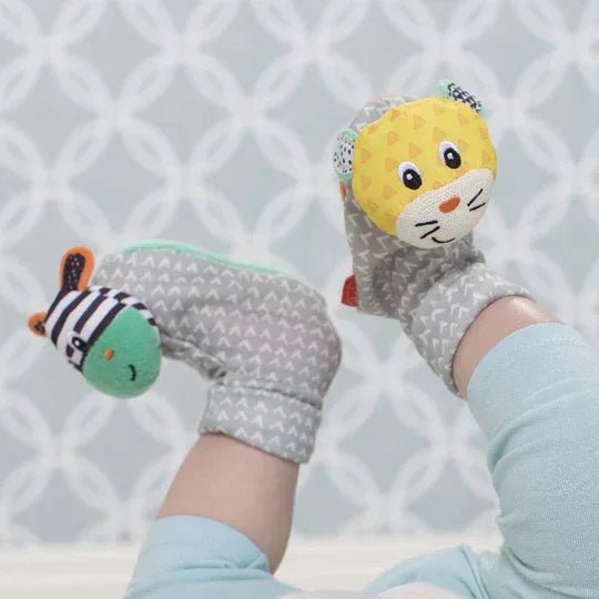 Infantino Foot Rattles – Zebra & Tiger (0M+) - Adenzo Comfies