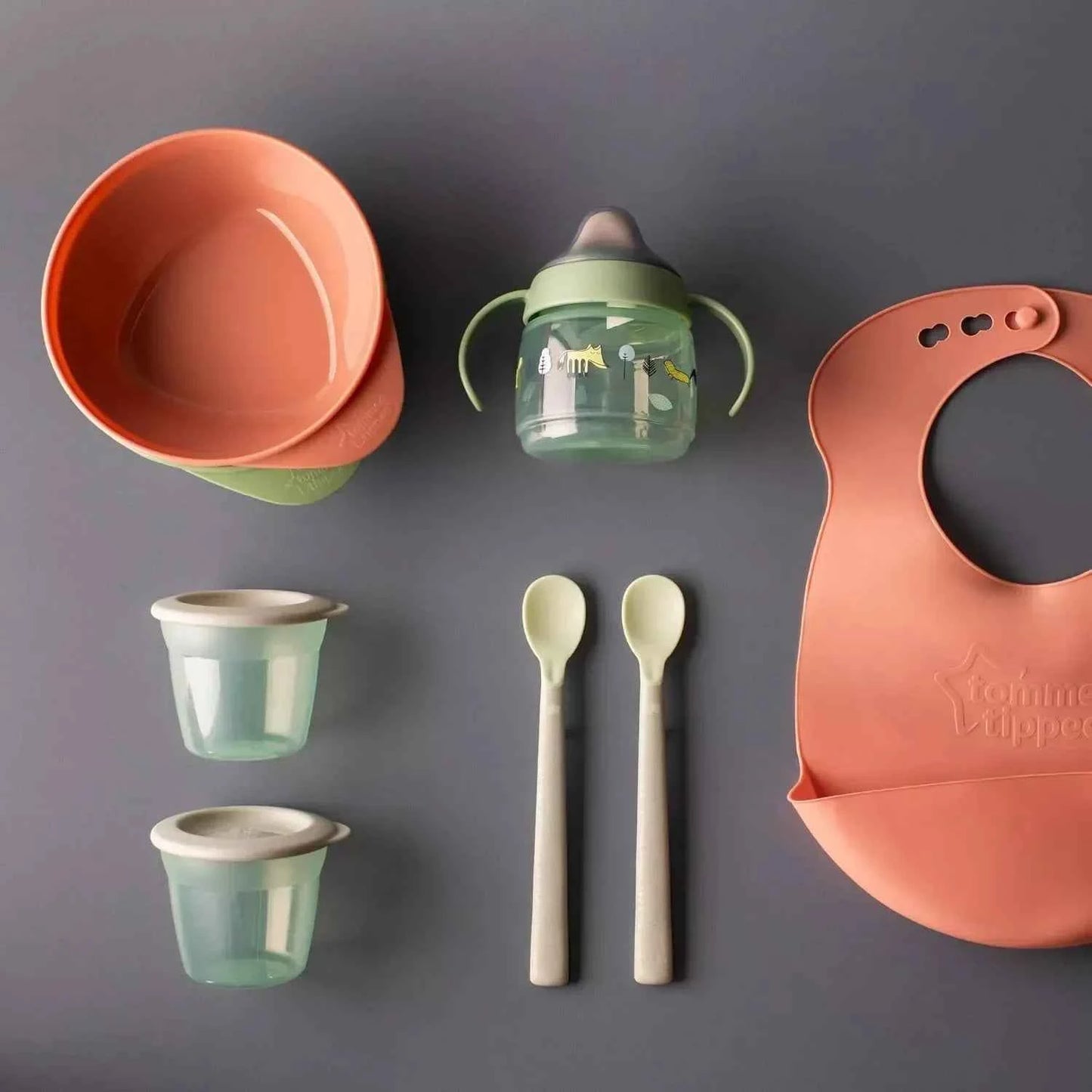 Tommee Tippee Weaning Kit – Baby Feeding Essentials, Soft Grip Spoons, Non‑Slip Bowls, Infant/Toddler, Unisex - Adenzo Comfies