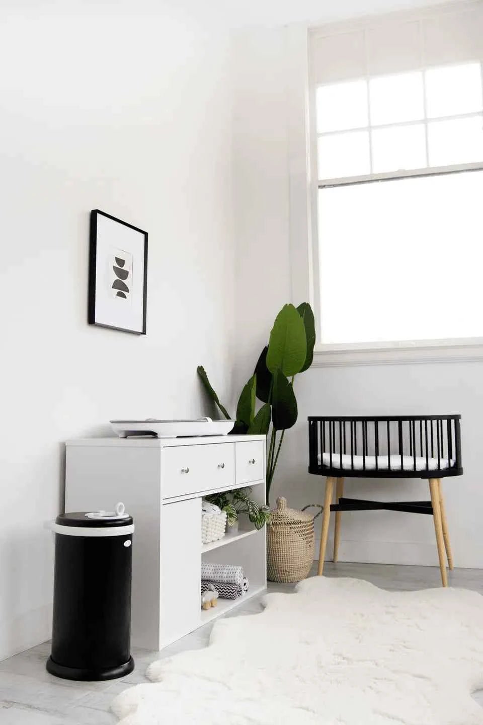Ubbi - Diaper Pail - Matte Black - Adenzo Comfies