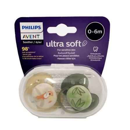 Philips Avent Ultra Soft Soother - 2 x Soft and Flexible Baby Soothers for Babies Aged 0‑6 Months, BPA-Free with Steriliser Carry Case (Model SCF091/07)