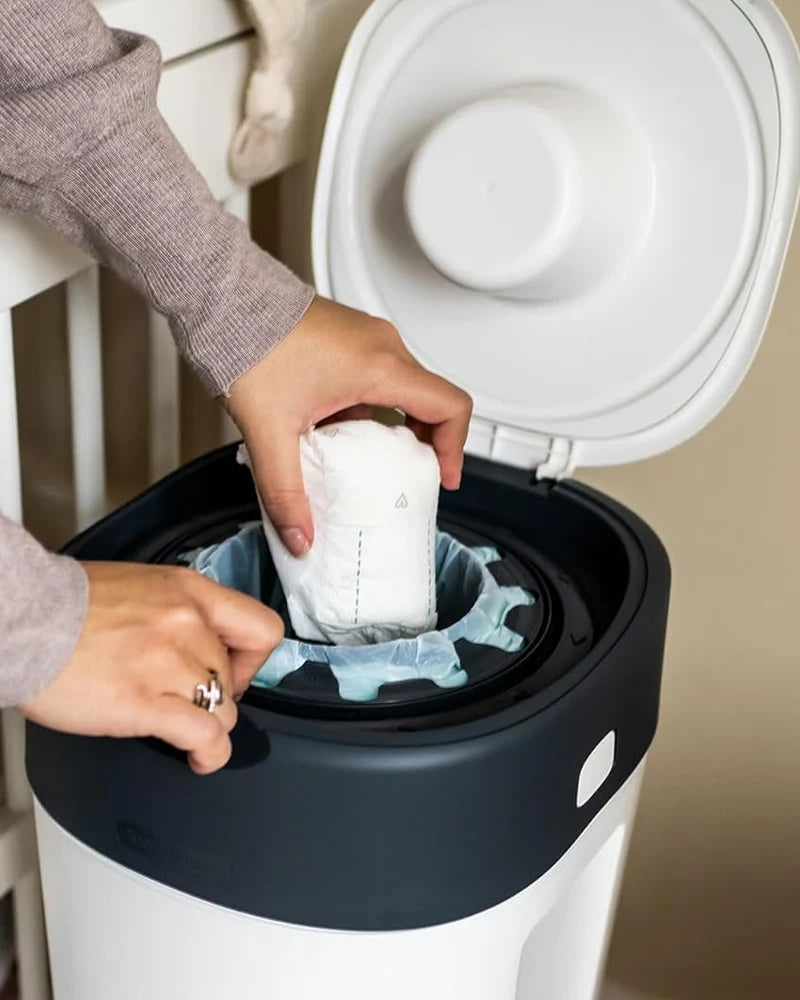 Tommee Tippee Pack of 18 Sangenic XL Refills.