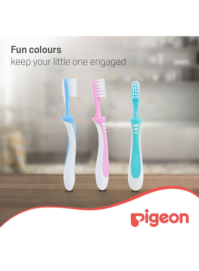 Pigeon Baby Training Toothbrush Lesson 3.