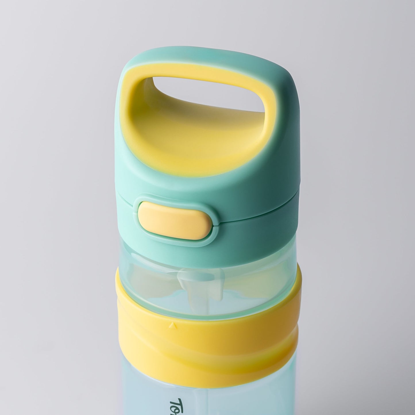 Tommee Tippee Flip Top Sportee Cup 500ml – 18m+ Assorted, Non‑Spill Toddler Cup with Bite‑Proof Spout, Leak Proof and BPA‑Free - Adenzo Comfies