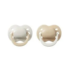Tommee Tippee 2 × Newborn Silicone Soothers – 0–2 Months, Orthodontic Pacifiers for Boys & Girls, BPA‑Free