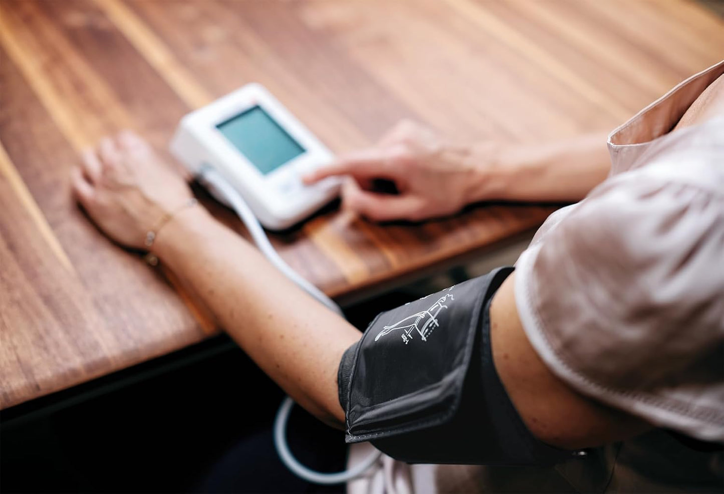 Microlife BP B3 AFIB Blood Pressure Monitor with Atrial Fibrillation Detection | BIHS Approved with MAM 3-Reading Average | XL Easy-Read Display | Includes Universal M-L Cuff (22-42cm)