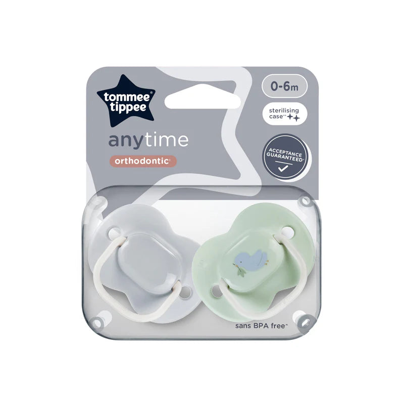 Tommee Tippee Anytime Soothers, 0–6m, 2 Pack, Symmetrical Orthodontic Teat, BPA‑Free, Lightweight, Easy to Clean