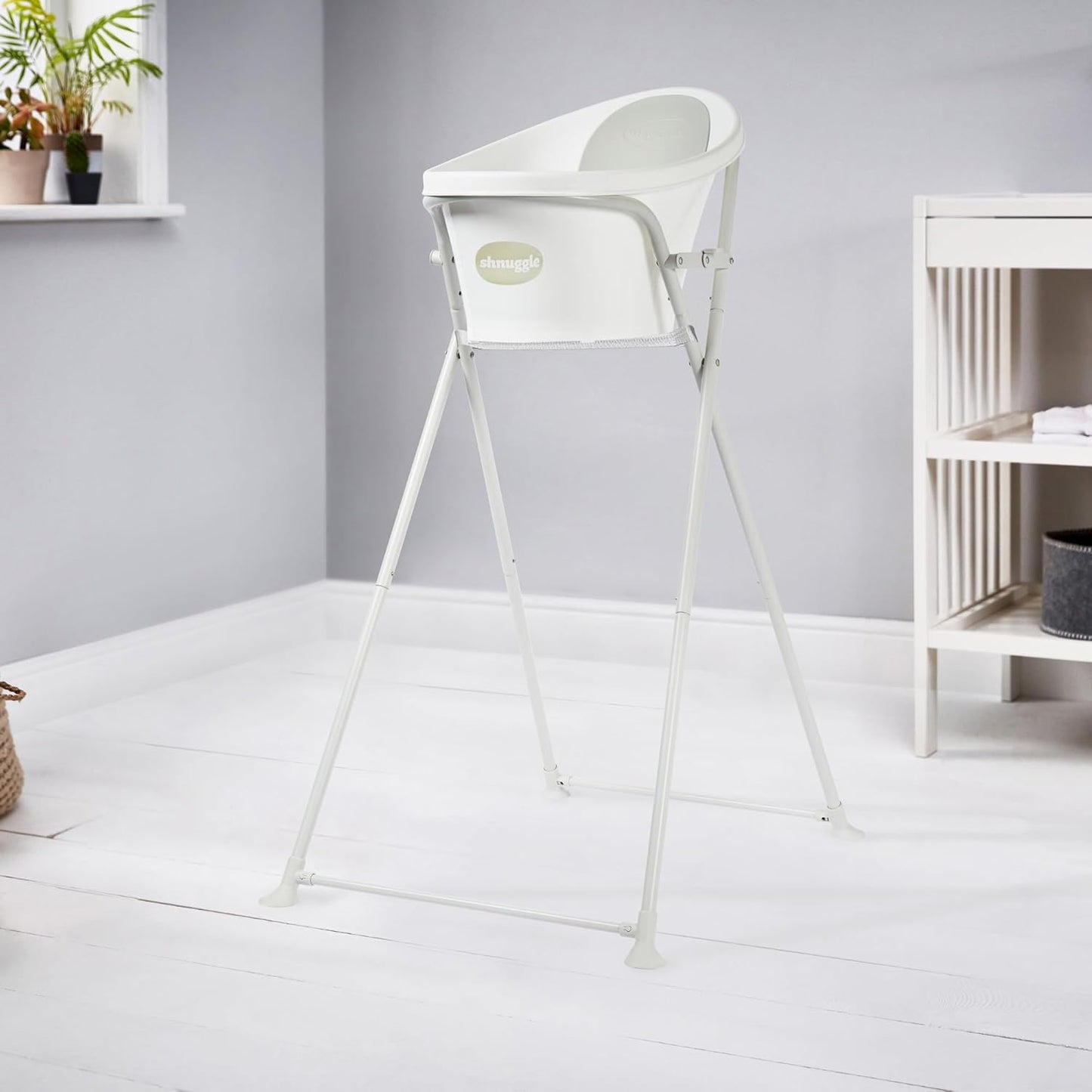 Shnuggle Baby Bath with Folding Stand – Newborn Bathtub with Bum Bump Support, Foam Backrest & Plug, Non - Slip Removable Bath Stand for Babies - Adenzo Comfies