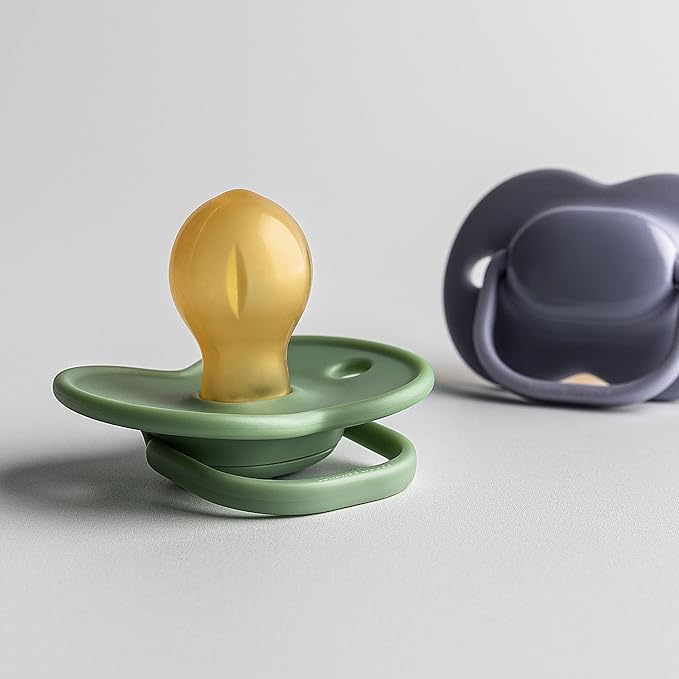 Tommee Tippee Cherry Latex Soothers, 0–6m, 2 Pack, Natural Latex, Cherry‑Shaped Teat, BPA‑Free, Soft & Flexible