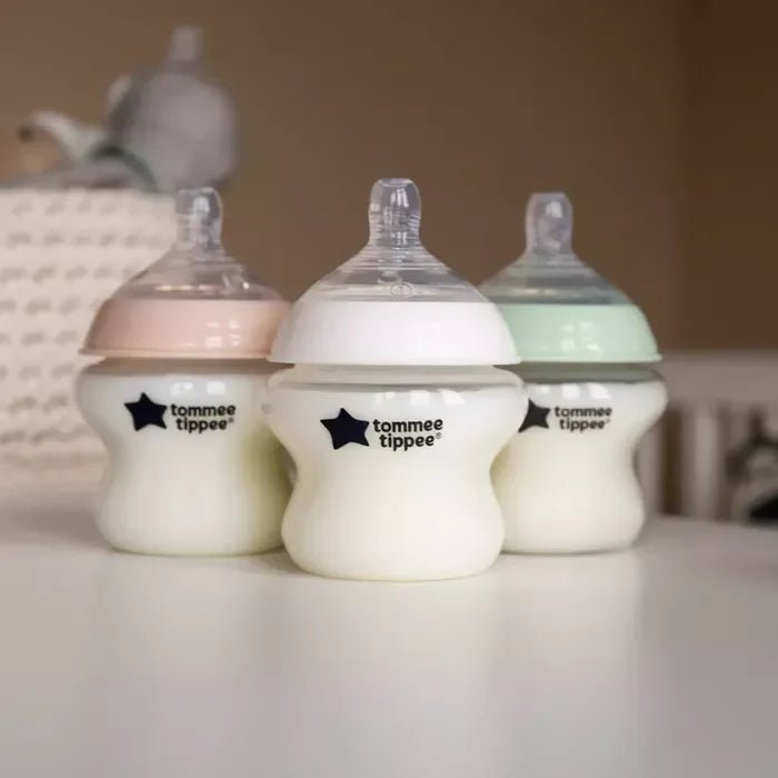 Tommee Tippee Closer to Nature Baby Bottles 0M+ – 150ml (3 Pack) BPA - Free, Anti - Colic, Easy - Latch Teat Design for Newborn Feeding, Dishwasher Safe and Comfortable Grip for Parents - Adenzo Comfies