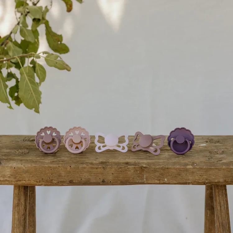 FRIGG Daisy Round Latex Pacifier – Violet Dream (Size 1 & Size 2)