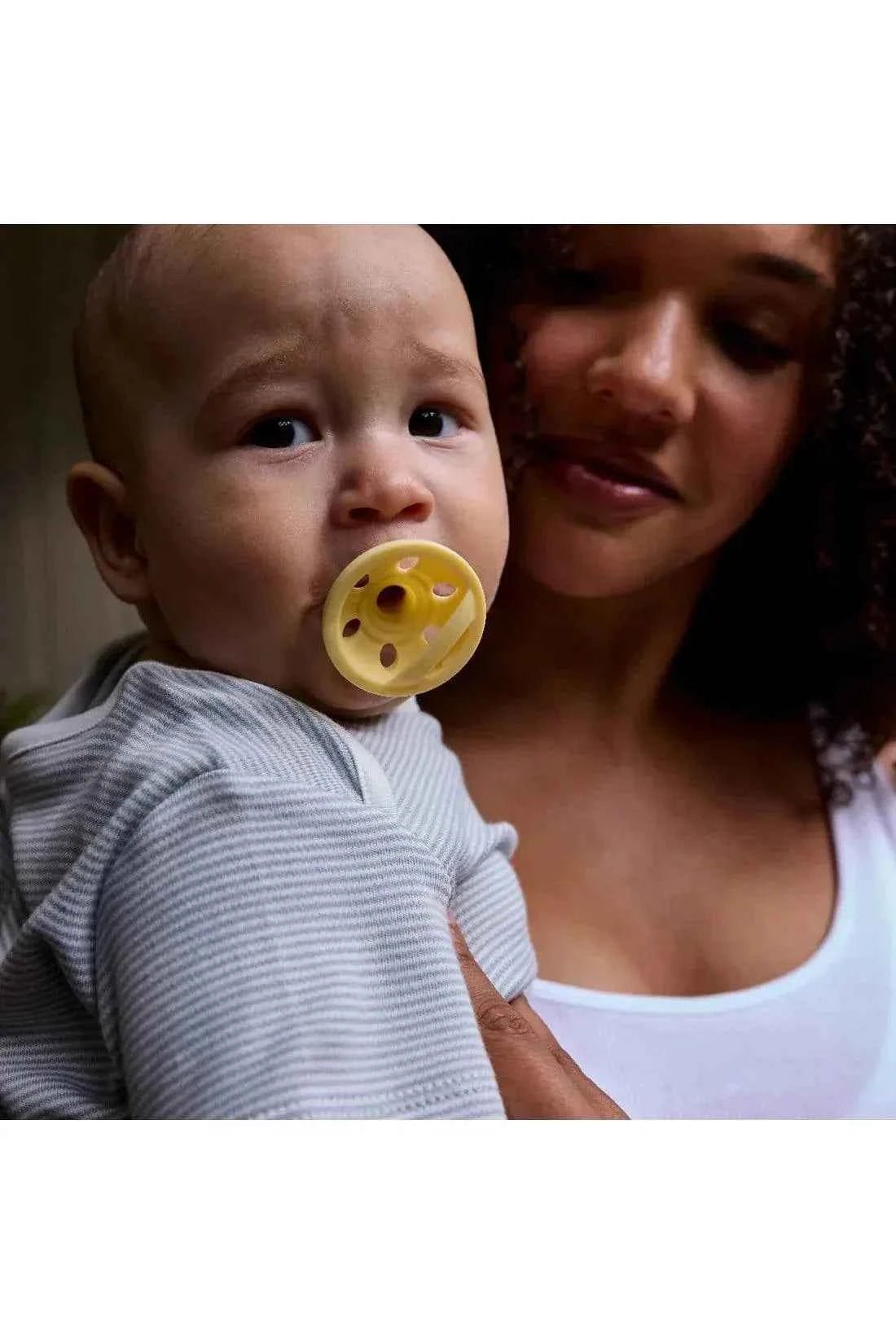 Tommee Tippee CTN Breast‑Like Soother – 0–6 Months, 2 Pack - Adenzo Comfies