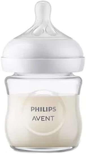 Philips Avent Natural Response Glass Baby Bottle - 240ml Baby Milk Bottle, BPA Free for Newbown Babies 1 Month+ (Model SCY933/01)