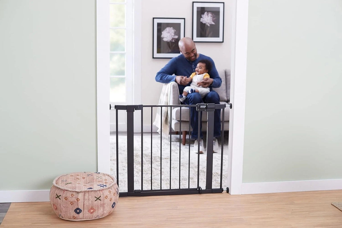 Safety Gate for stairs, adjustable , made of steel -Black. - Adenzo Comfies