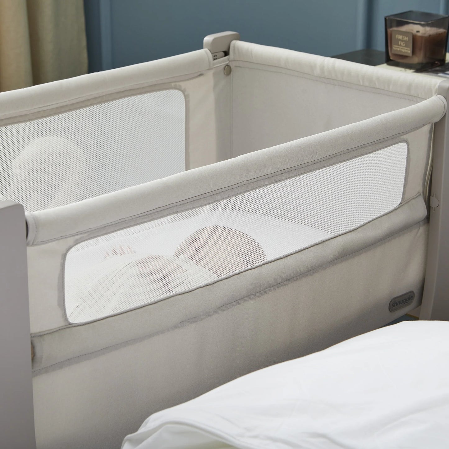 Shnuggle Air Lite Bedside Crib | Adjustable, Breathable & Hypoallergenic