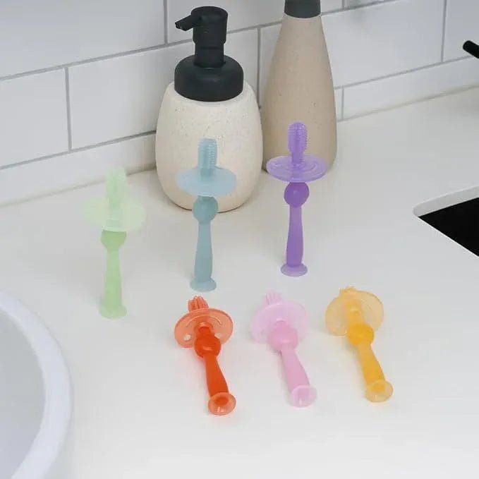 Haakaa 360° Silicone Baby Toothbrush – 100% Soft Food Grade Silicone, BPA - Free, Suction Base, Safe for Babies 6 Months+, Gentle Gum and Teeth Cleaning for Infants, Gum Massager - Adenzo Comfies
