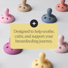 Tommee Tippee Breast-Like Soothers, 6-18m, 2 Pack, Skin-Like Feel, Silicone Nipple-Shaped Teat, Air Ventilation Holes, Orthodontic Design, BPA-Free Dummy - Adenzo Comfies