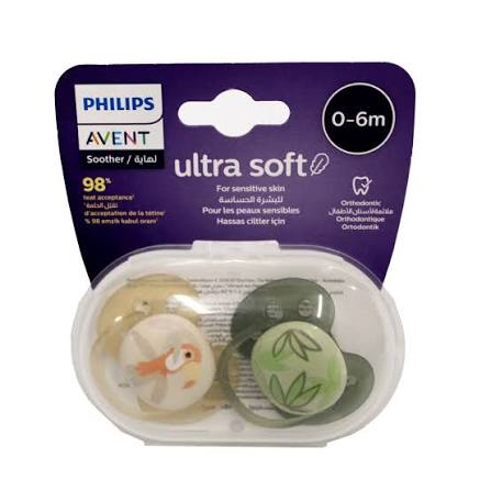 Philips Avent Ultra Soft Soother - 2 x Soft and Flexible Baby Soothers for Babies Aged 0‑6 Months, BPA-Free with Steriliser Carry Case (Model SCF091/07)