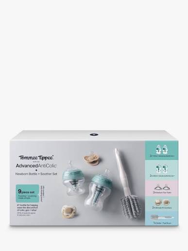 Tommee Tippee Advanced Anti-Colic Baby Starter Set 150ml & 260ml Baby Bottle with Slow Flow and Super Slow Teat, 2 Medium Flow Teats with Anti-Colic Straw.