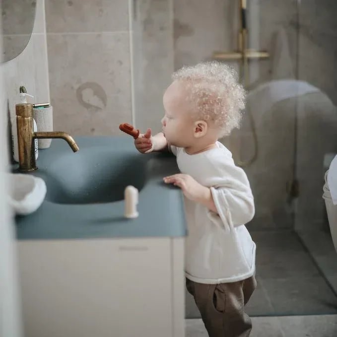 Mushie Baby Finger Toothbrush – Tradewinds/Stone – 2‑Pack - Adenzo Comfies