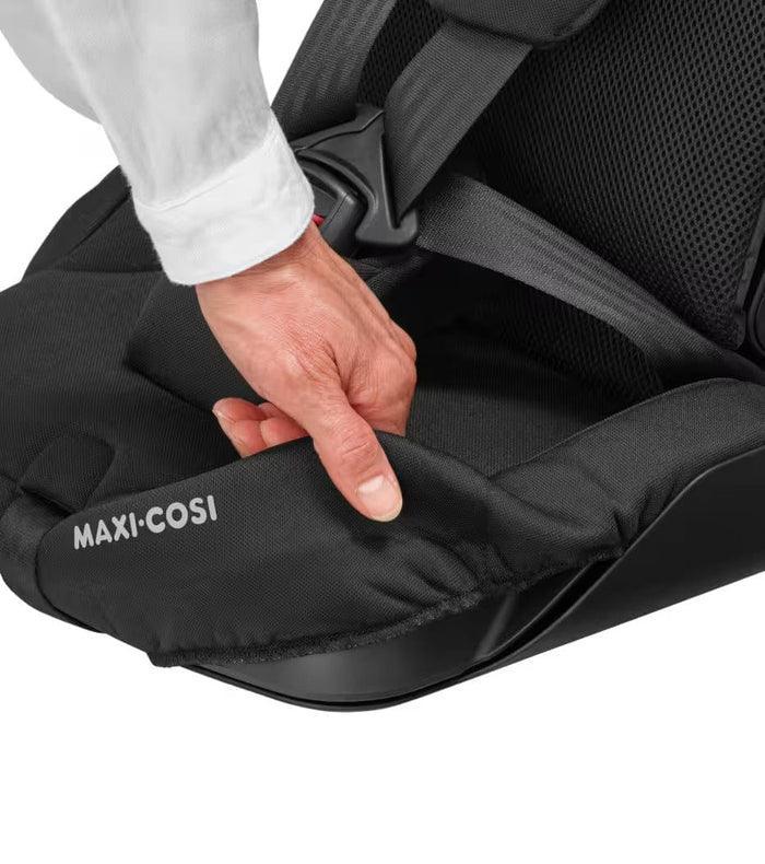 Maxi Cosi Nomad Plus Car Seat - Authentic Black . - Adenzo Comfies
